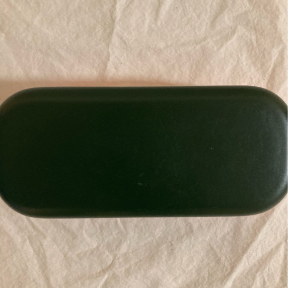 Kate Spade Blush Pink Eye Class Case - Picture 6 of 6